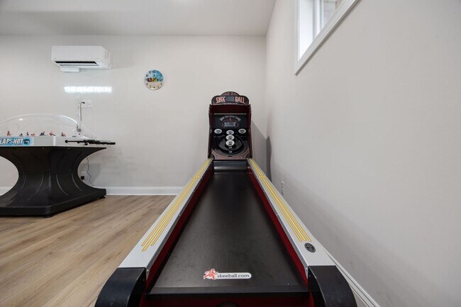 Building Photo - Gorgeous Custom Home Available for Snowbir...