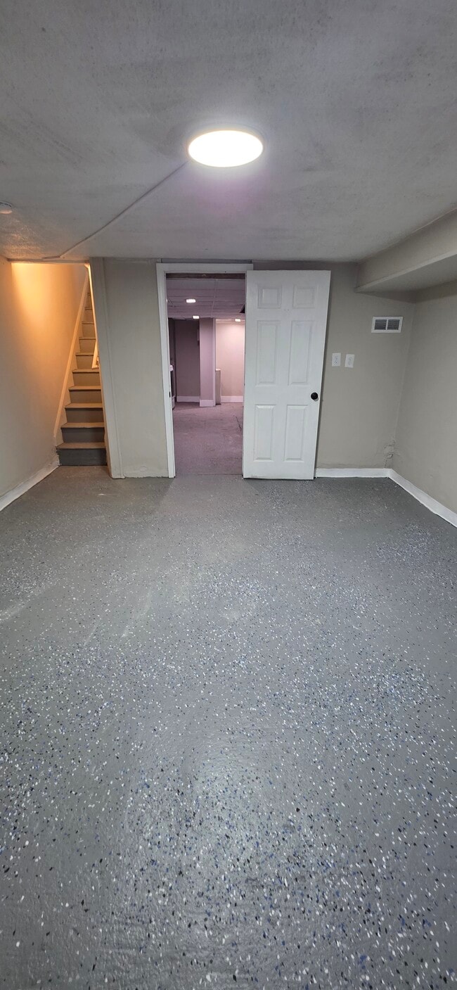 Building Photo - 2616 Mura St