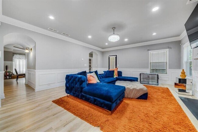 Building Photo - 3355 Palmer Lake Pointe