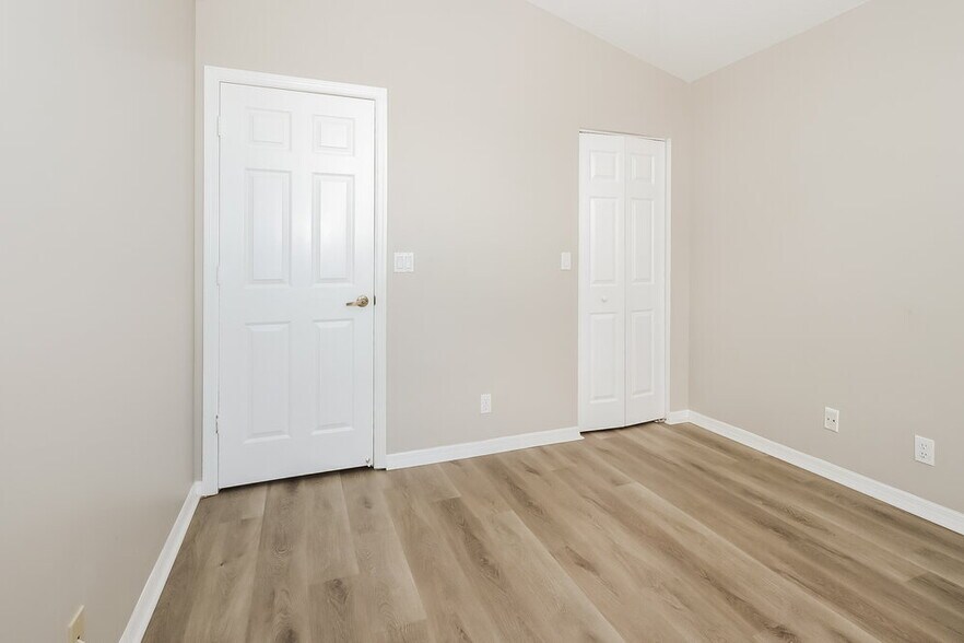 Building Photo - 7678 Oakboro Dr