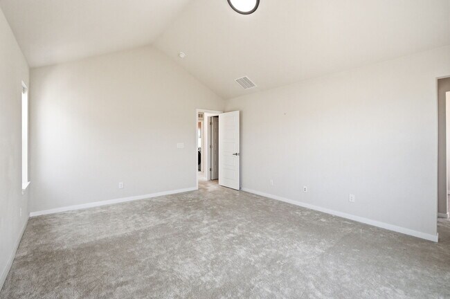Building Photo - 137 Mohawk Cir