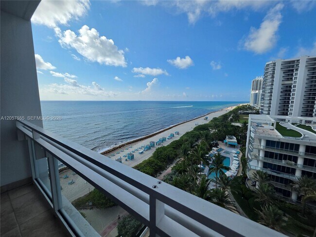 Building Photo - 6801 Collins Ave