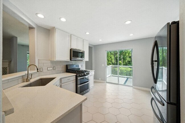 Building Photo - 13600 Breton Ridge St