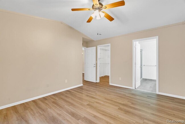 Building Photo - 8208 Chesapeake Cir