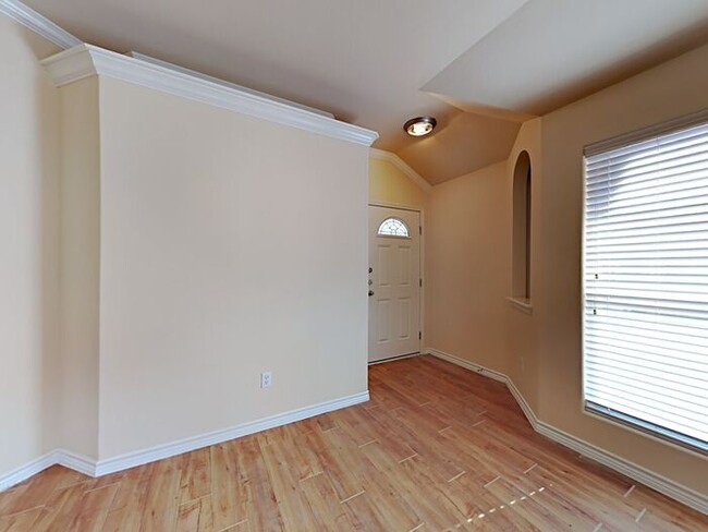 Building Photo - No App Fee. 1 Month Free Rent with 16 mont...