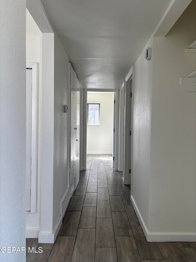 Building Photo - 6138 Taos Dr