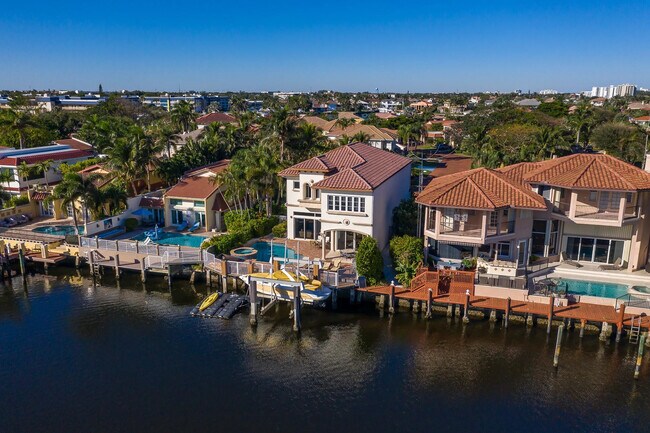 Building Photo - 580 Admirals Way