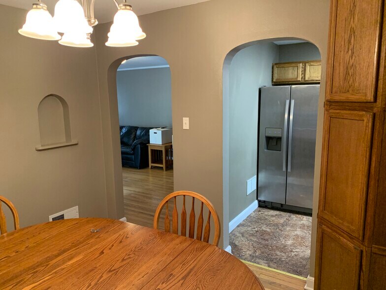 Dining Room - 2902 Wood Street