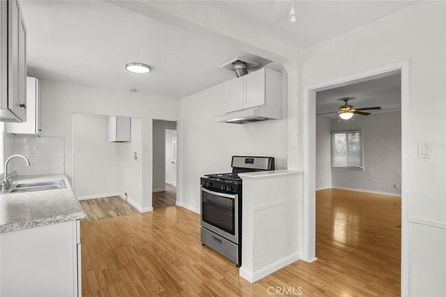 Building Photo - 2214 Rockefeller Ln