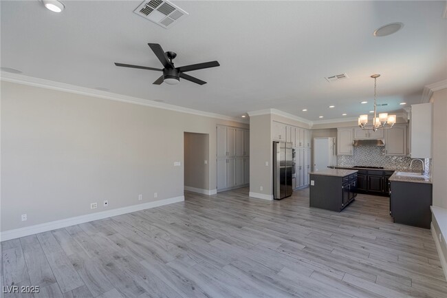 Building Photo - 2510 Putting Green Dr