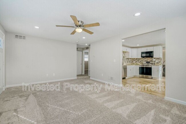 Building Photo - 6820 Niagara St