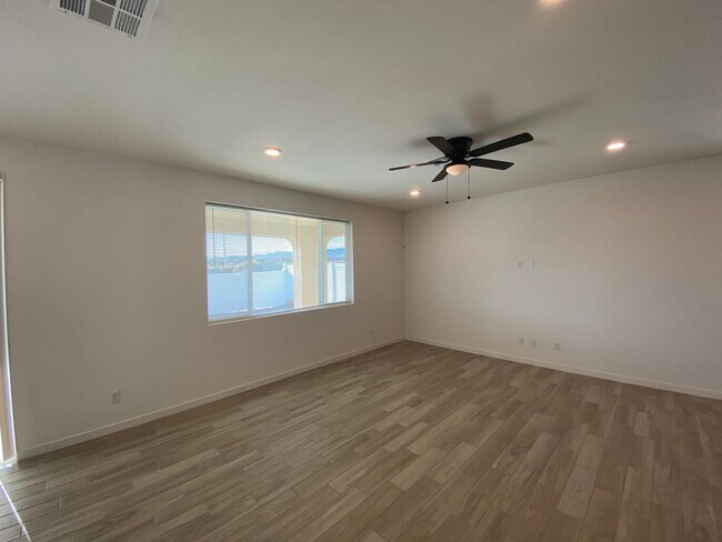 Building Photo - Beautiful Home with Solar