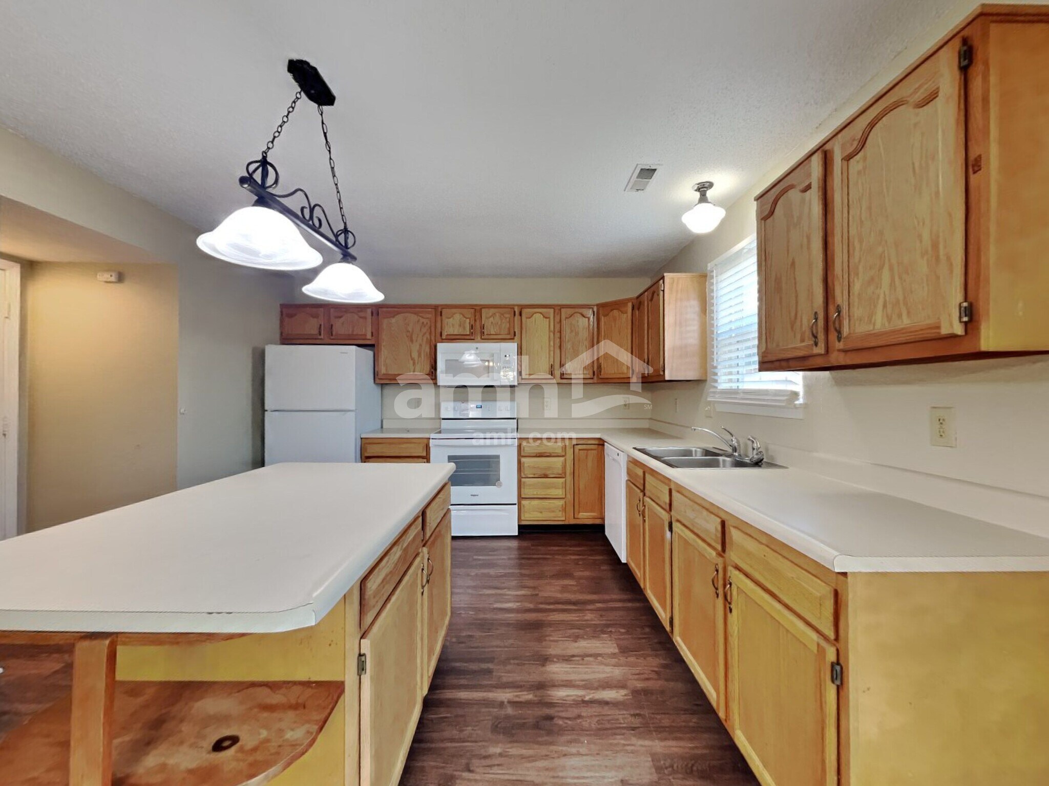 Building Photo - 7411 Cordova Dr