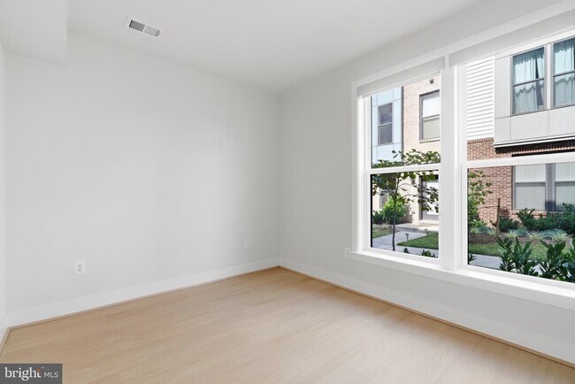 Building Photo - 2389 Liberty Lp