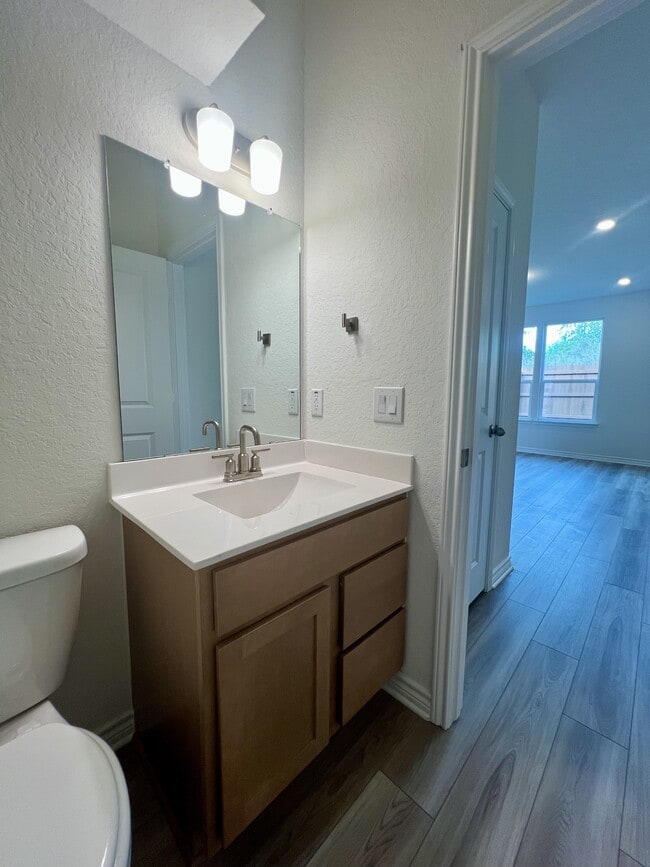 Building Photo - 14839 Vance Jackson Rd