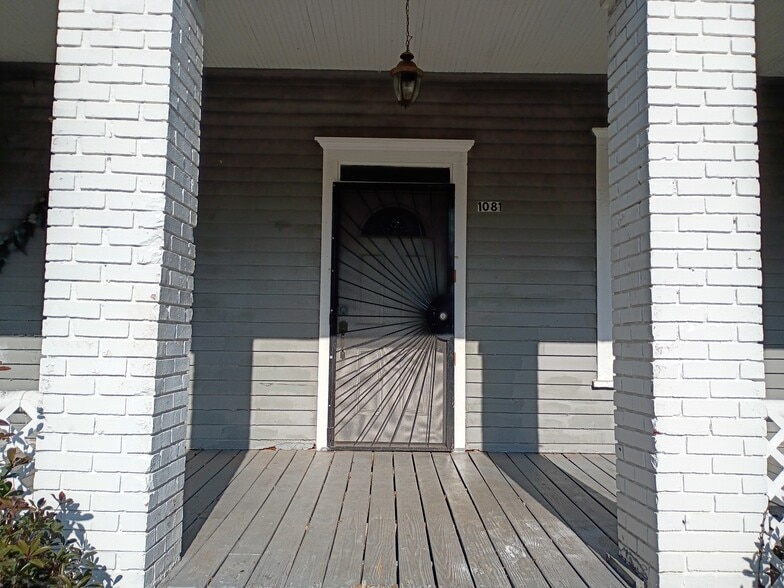 Building Photo - 1081 Arlington Ave SW