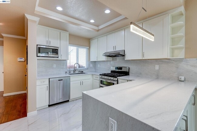 Building Photo - 5440 Twilight Common