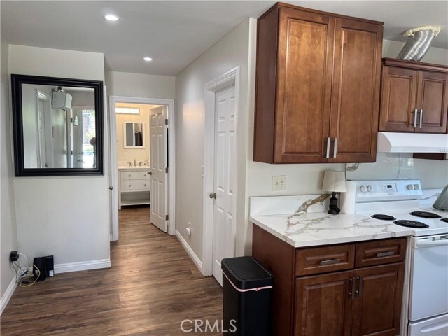 Building Photo - 3298 N Arrowhead Ave