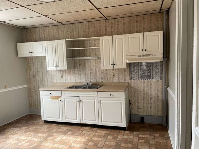 Building Photo - 436 Crawford Ave