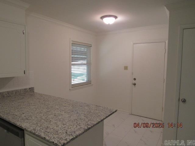 Building Photo - 1 Shady Ln Dr