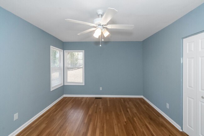 Building Photo - WELCOME HOME!