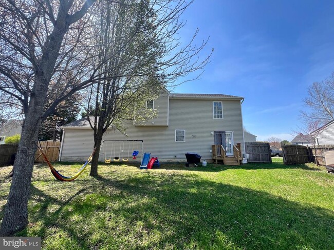 Building Photo - 2405 Gifhorn Ct