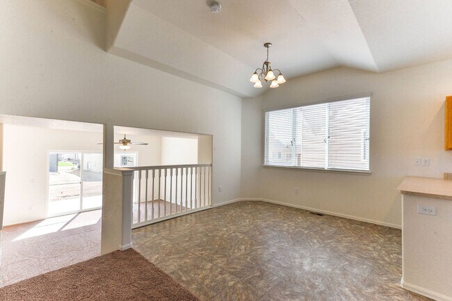 Building Photo - 476 Havenbrook Dr