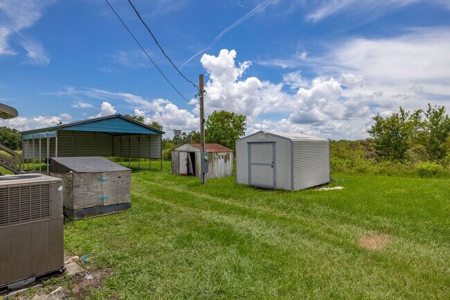 Building Photo - 3301 County Rd 547
