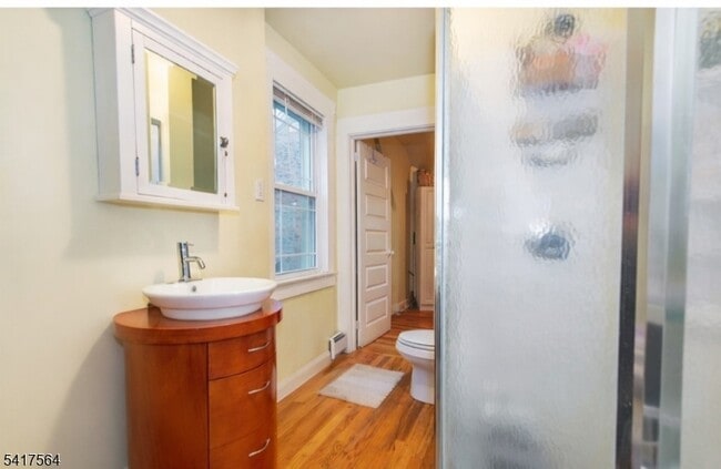 Building Photo - 154 Roseland Ave