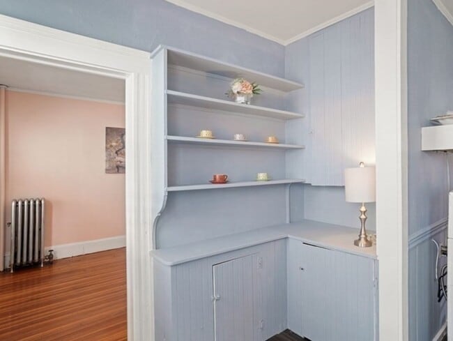 Building Photo - 318 Concord St