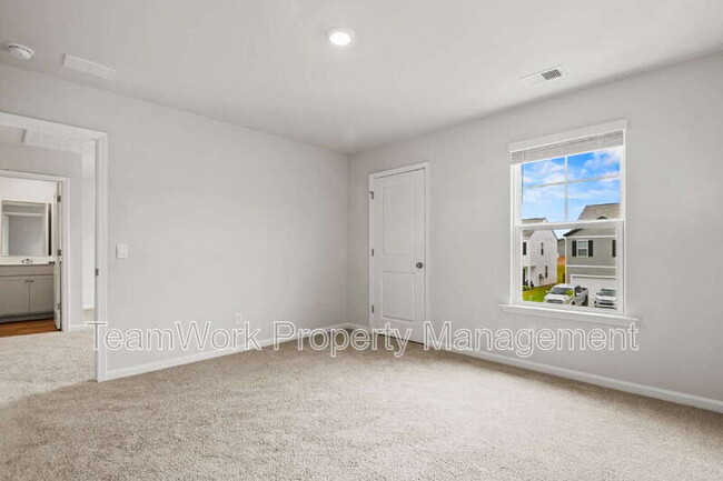 Building Photo - 413 Broad Elm Wy