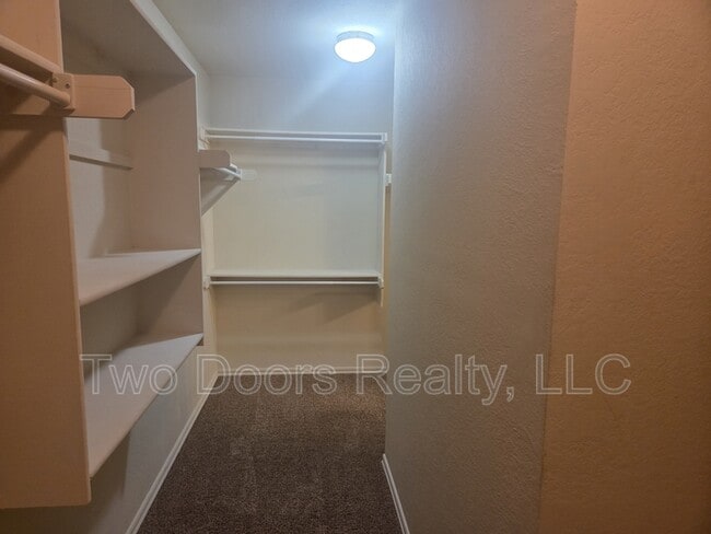 Building Photo - 5113 SE 80th St