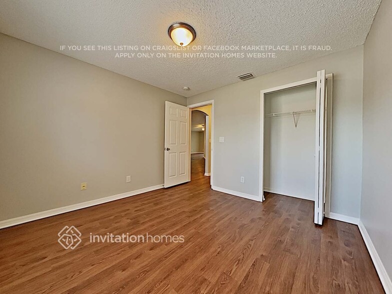 Building Photo - 2101 Tiburon Ln