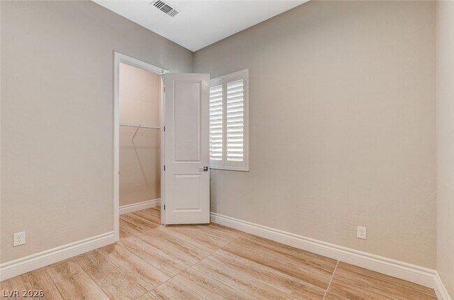 Building Photo - 4124 Elegant Chateau St