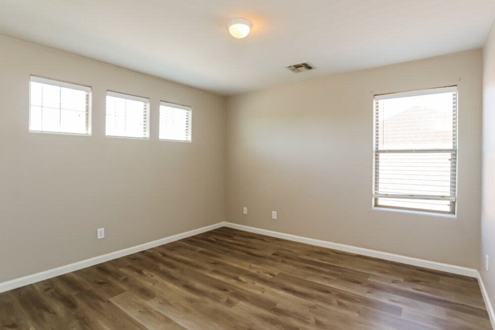 Building Photo - 2550 W Gaby Rd
