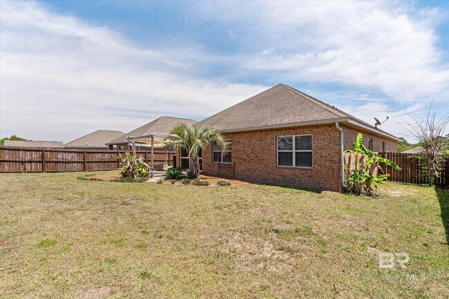 Building Photo - 21549 Yosemite Blvd