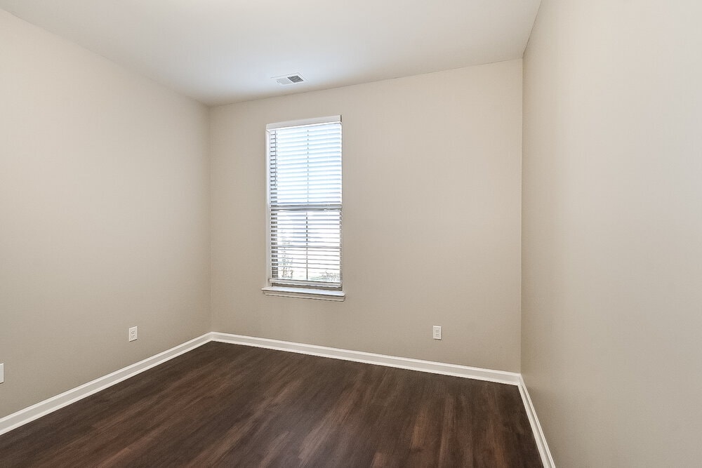 Building Photo - 75 Briar Hollow Ln