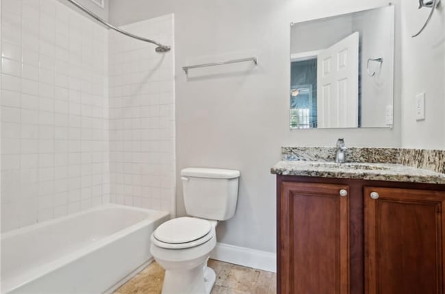 Building Photo - 6980 Roswell Rd