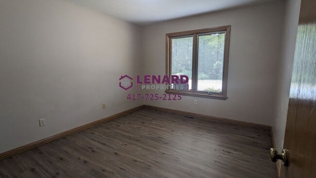 Building Photo - Beautiful and Spacious 3 Bedroom House!