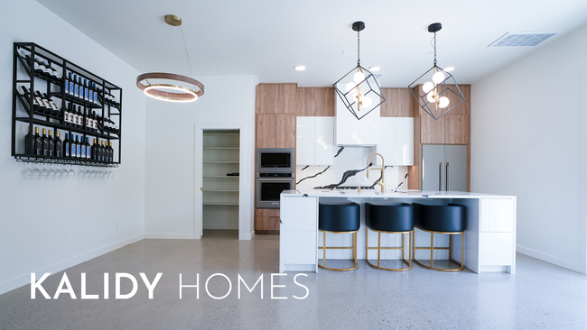 Building Photo - 605 N Idaho Ave