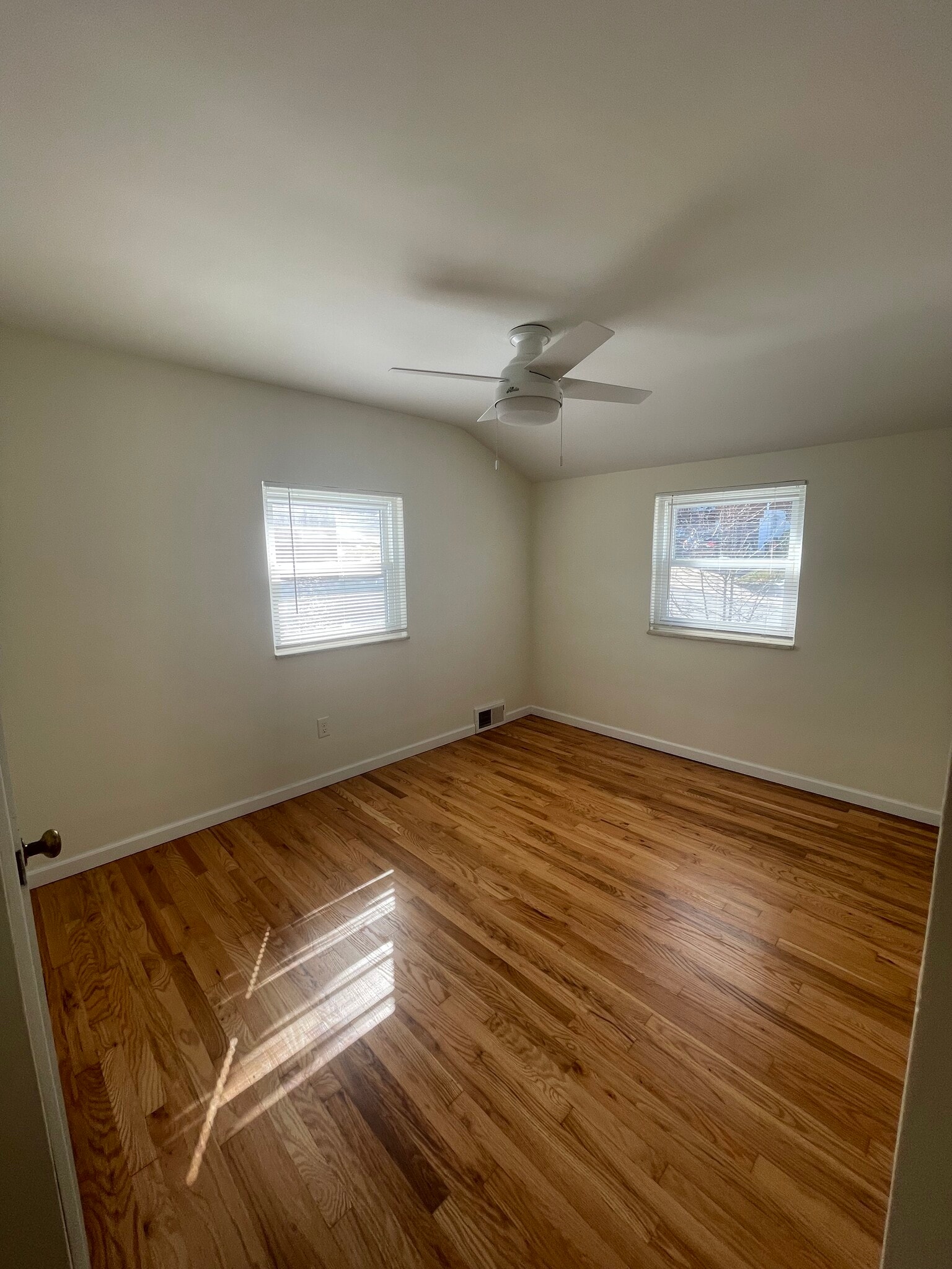 Building Photo - 797 Cooke Dr