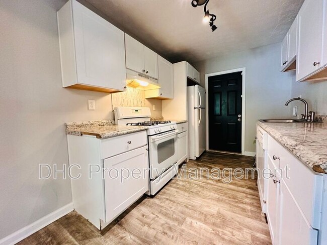 Building Photo - 3630 Boulder Park Dr SW
