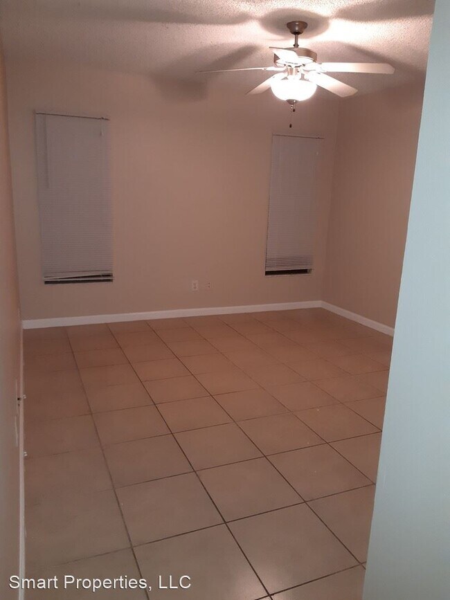 Building Photo - 2 br, 2 bath House - 825 Fox Lake Drive
