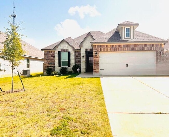 Primary Photo - 1053 Shelby Dr