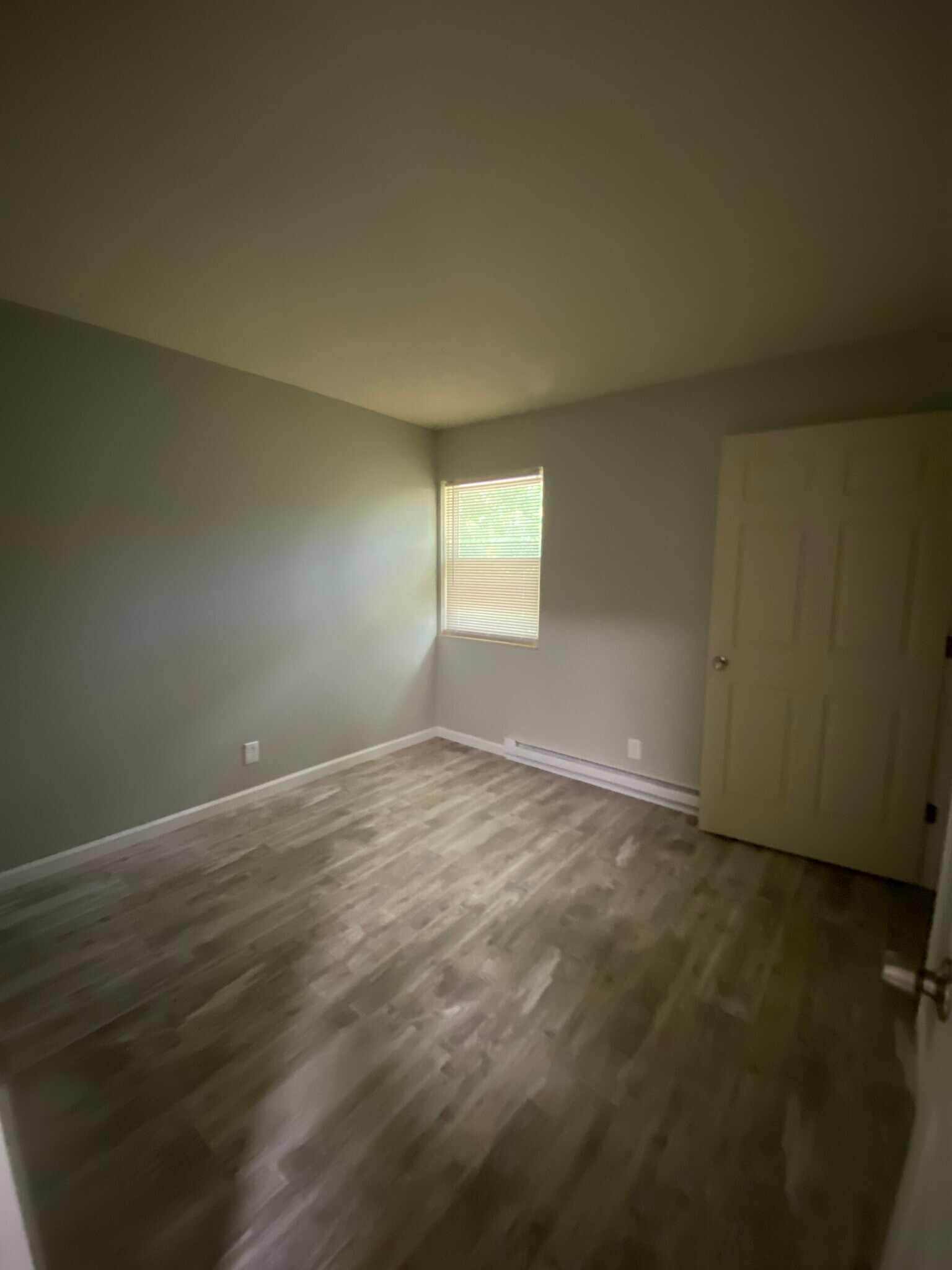 Building Photo - 307 Forest Ln