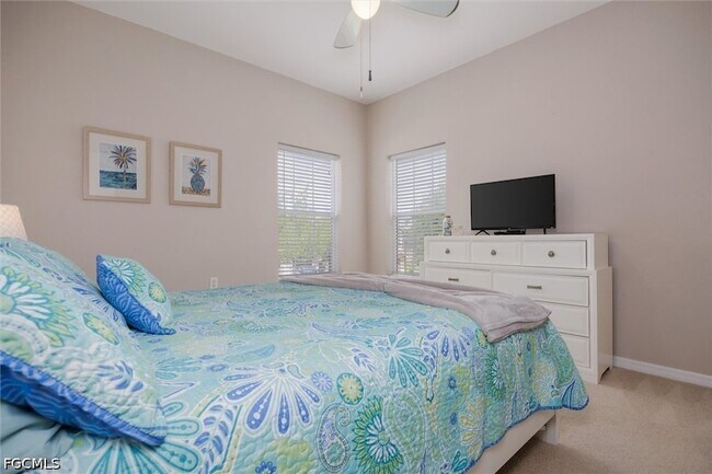 Building Photo - 3240 Cottonwood Bend