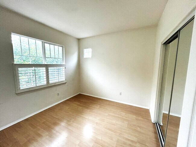 Building Photo - Stunning 3-Bed Townhome in Arbors at Avalon, Carson! 90745! *$500.00 Off First Month's Rent Move ...