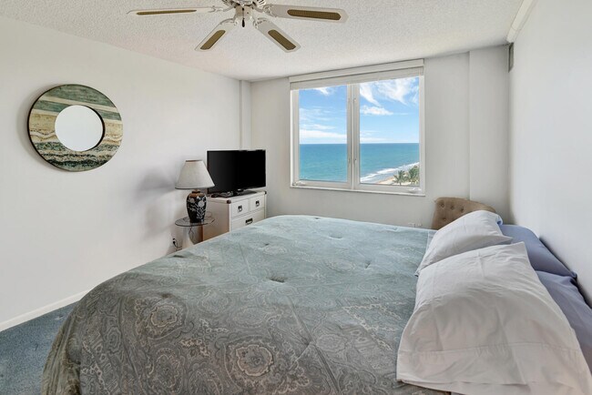 Building Photo - 3301 S Ocean Blvd