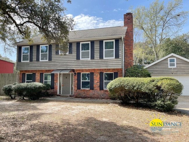 Building Photo - Spacious 4-Bedroom Home Minutes from Eglin AFB with a great home gym!