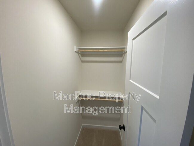 Building Photo - 54 Azalea Way